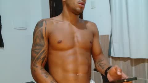 Snapshot of latinmarian chatting on 17, 4, 2026 latinmarian online show from 17, 4, 2026