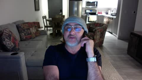 QS - INDEPENDENT MODEL online show from 4, 2, 2025