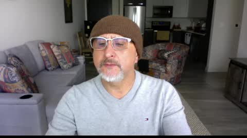 QS - INDEPENDENT MODEL online show from 1, 3, 2025