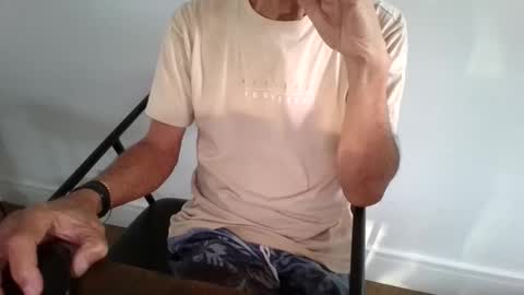 Snapshot of latinobra chatting on 7, 4, 2026 latinobra online show from 7, 4, 2026