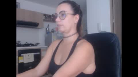 Snapshot of latinpaprika chatting on 19, 2, 2025 latinpaprika online show from 19, 2, 2025