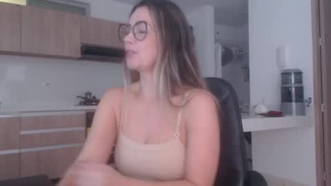 Snapshot of latinpaprika chatting on 26, 3, 2026 latinpaprika online show from 26, 3, 2026