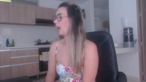 Snapshot of latinpaprika chatting on 29, 3, 2026 latinpaprika online show from 29, 3, 2026