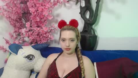 Snapshot of latinqueen2020 chatting on 10, 1, 2026 latinqueen2020 online show from 10, 1, 2026