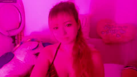 Snapshot of latinqueen2020 chatting on 5, 4, 2026 latinqueen2020 online show from 5, 4, 2026