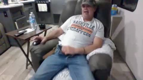 Snapshot of latniter742349 chatting on 6, 1, 2025 latniter online show from 6, 1, 2025