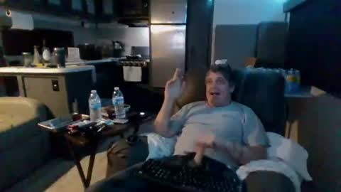 Snapshot of latniter742349 chatting on 6, 1, 2025 latniter online show from 6, 1, 2025