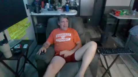 Snapshot of latniter742349 chatting on 21, 10, 2025 latniter online show from 21, 10, 2025