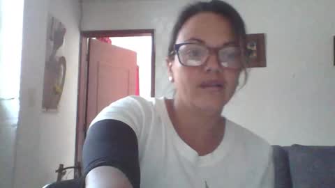 Snapshot of lau16310 chatting on 12, 2, 2026 Laura online show from 12, 2, 2026