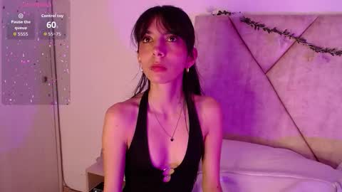 Snapshot of laugreen chatting on 29, 11, 2025 Laura online show from 29, 11, 2025