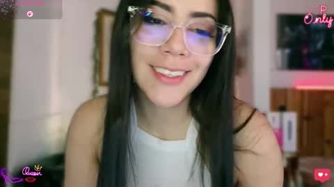 Snapshot of laujgray chatting on 14, 4, 2026 laujgray online show from 14, 4, 2026