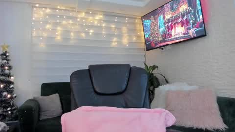 laura cruz online show from 6, 12, 2024