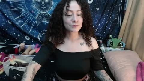  Wen  online show from 3, 3, 2025