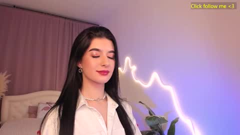 Snapshot of laura_coy chatting on 18, 3, 2026 Laura online show from 18, 3, 2026
