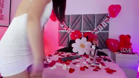 Snapshot of laura_dicardy chatting on 14, 2, 2026 laura_dicardy online show from 14, 2, 2026