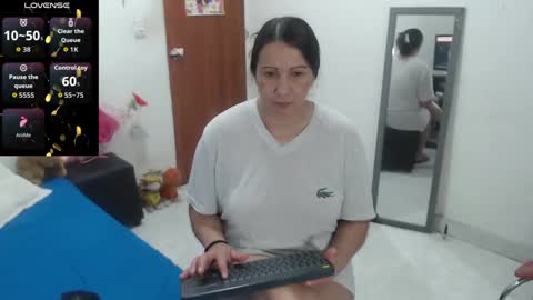 laura_foxx2379 online show from 24, 9, 2025