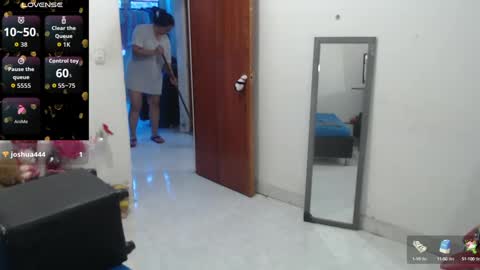 laura_foxx2379 online show from 24, 9, 2025