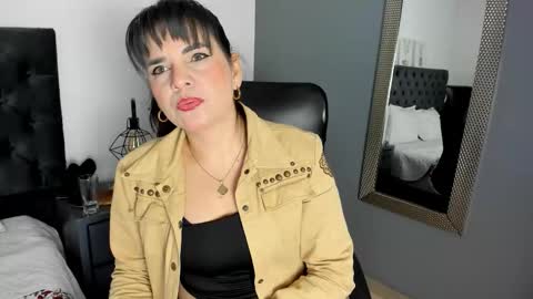 laura hotties online show from 22, 2, 2026