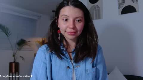 Snapshot of laura_lee chatting on 16, 1, 2026 Laura Lee. online show from 16, 1, 2026