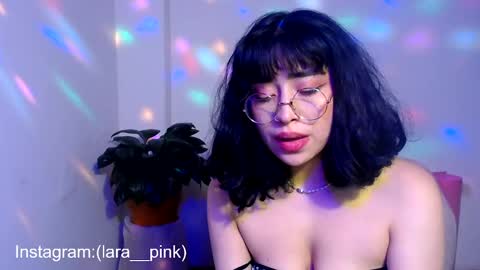 Snapshot of laura_pink01 chatting on 18, 1, 2025 laura_pink01 online show from 18, 1, 2025