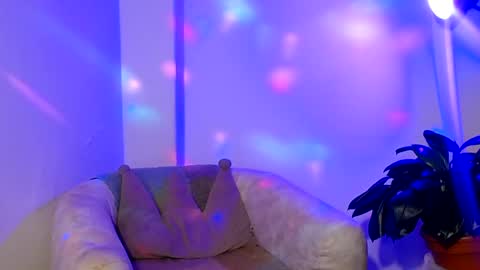 Snapshot of laura_pink01 chatting on 5, 2, 2025 laura_pink01 online show from 5, 2, 2025