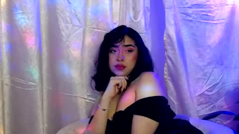 Snapshot of laura_pink01 chatting on 13, 2, 2025 laura_pink01 online show from 13, 2, 2025