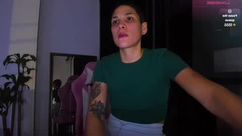 Snapshot of laura_r23 chatting on 15, 1, 2025 Laura Rose online show from 15, 1, 2025