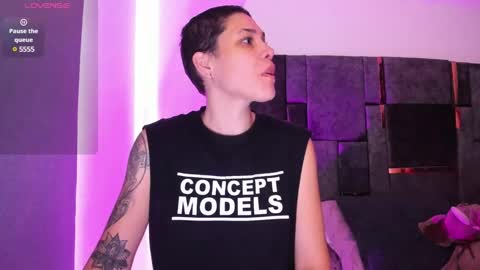 Snapshot of laura_r23 chatting on 11, 2, 2025 Laura Rose online show from 11, 2, 2025