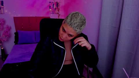 Snapshot of laura_r23 chatting on 30, 9, 2025 Laura Rose online show from 30, 9, 2025