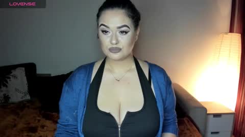 Laura online show from 16, 11, 2025