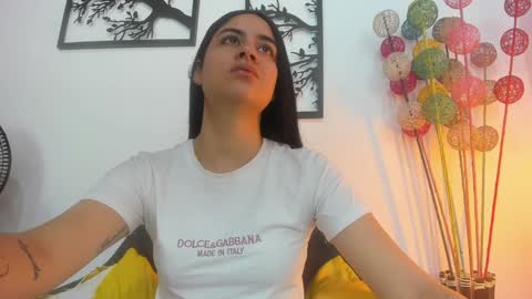 LAURA SOE online show from 11, 1, 2025