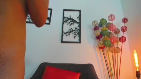 LAURA SOE online show from 17, 1, 2025