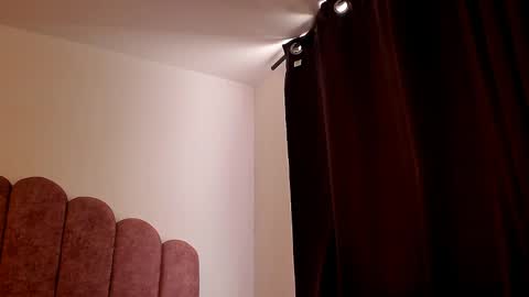 Snapshot of laura_soe chatting on 18, 5, 2026 LAURA SOE online show from 18, 5, 2026