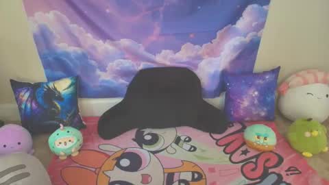 Snapshot of laurachan chatting on 7, 1, 2026 LauraChan online show from 7, 1, 2026