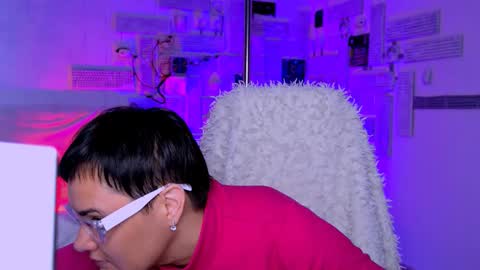 lauradavidsons online show from 19, 2, 2026