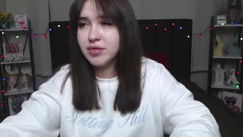 Snapshot of laurahlot chatting on 8, 2, 2025 LauraHlot online show from 8, 2, 2025