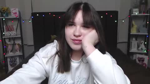 Snapshot of laurahlot chatting on 9, 2, 2025 LauraHlot online show from 9, 2, 2025