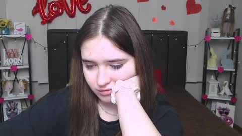 Snapshot of laurahlot chatting on 18, 2, 2025 LauraHlot online show from 18, 2, 2025