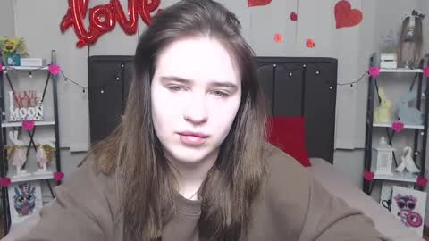 Snapshot of laurahlot chatting on 10, 3, 2025 LauraHlot online show from 10, 3, 2025