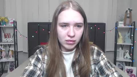 Snapshot of laurahlot chatting on 9, 9, 2025 LauraHlot online show from 9, 9, 2025