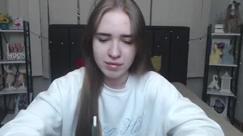 Snapshot of laurahlot chatting on 30, 9, 2025 LauraHlot online show from 30, 9, 2025