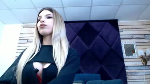 Snapshot of laurainemisti chatting on 19, 6, 2026 laura online show from 19, 6, 2026