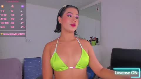 Snapshot of lauramayer chatting on 21, 4, 2026 Laura Mayer online show from 21, 4, 2026