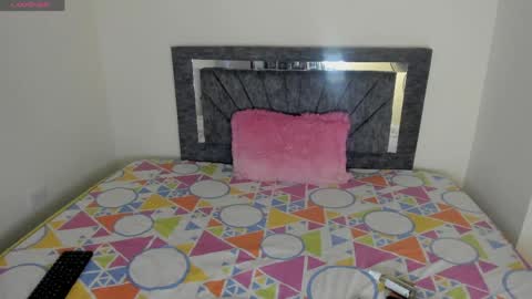 Snapshot of laurasofia01 chatting on 5, 4, 2026 laurasofia01 online show from 5, 4, 2026