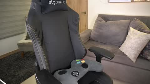 Laura online show from 6, 2, 2025