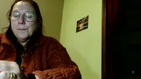 Snapshot of laureanne50 chatting on 22, 12, 2024 laureanne online show from 22, 12, 2024