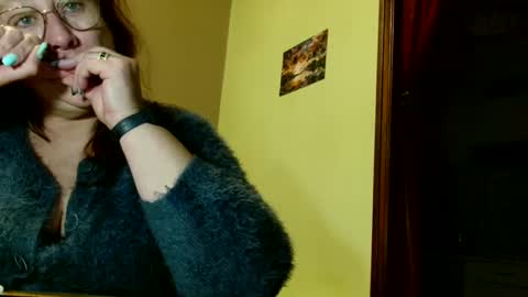 Snapshot of laureanne50 chatting on 23, 12, 2024 laureanne online show from 23, 12, 2024