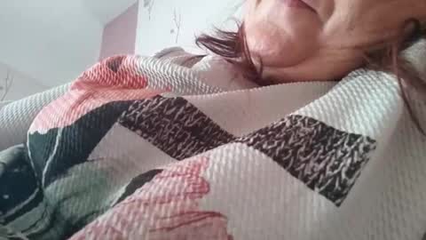 Snapshot of laureanne50 chatting on 5, 1, 2025 laureanne online show from 5, 1, 2025