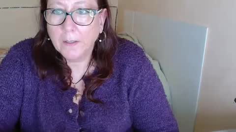 Snapshot of laureanne50 chatting on 28, 1, 2025 laureanne online show from 28, 1, 2025