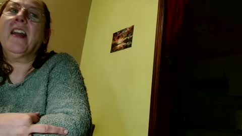 Snapshot of laureanne50 chatting on 28, 1, 2025 laureanne online show from 28, 1, 2025